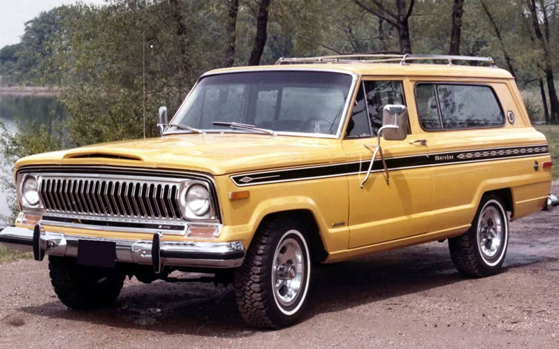 Cherokee SJ 1975 года, вид спереди