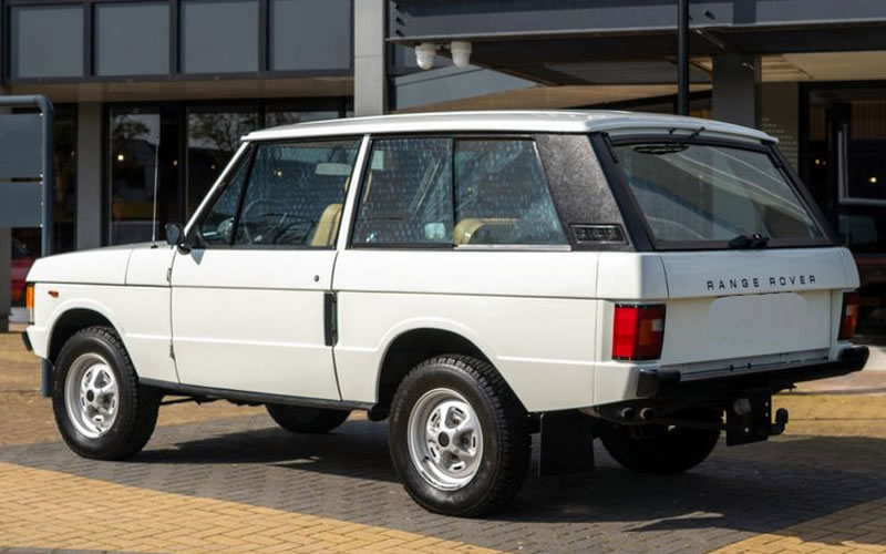 Range Rover I 1980 года, вид сзади