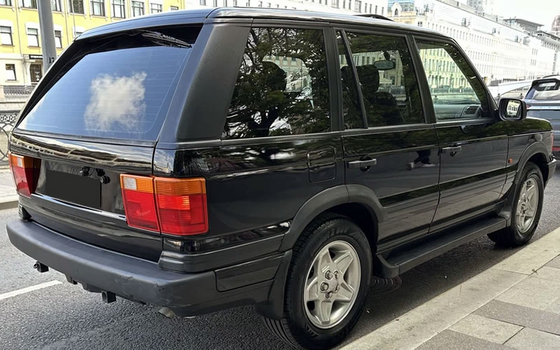 Range Rover II 1996 года, вид сзади
