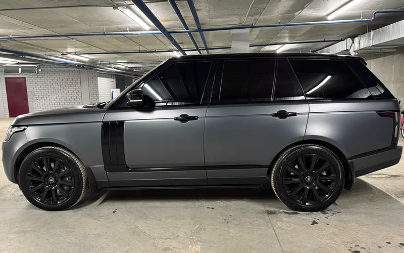 Range Rover IV 2014 года, вид сбоку