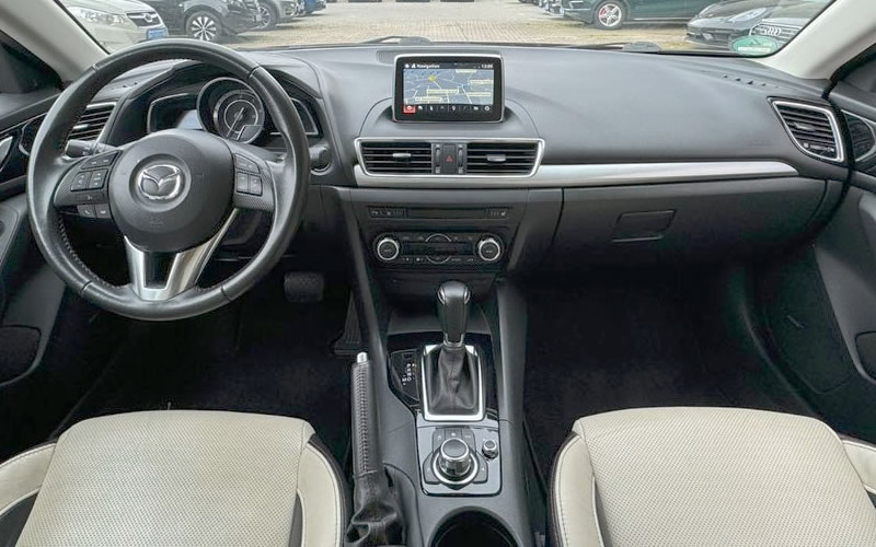 Mazda3 BM 2016 года, интерьер