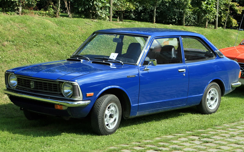 Corolla Е20 1971 года, трехдверный