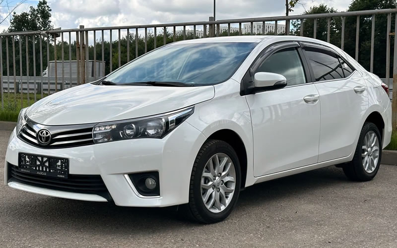 Corolla E160 2016 года, седан