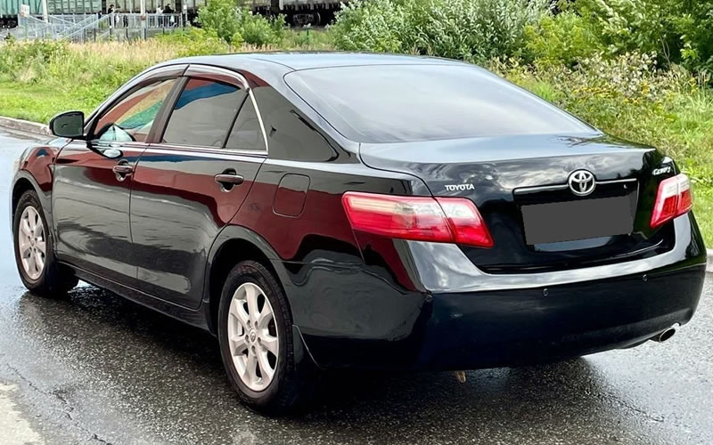 Camry XV40 2011 года, вид сзади