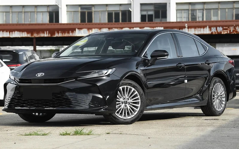 Camry XV80 2023 года, вид спереди