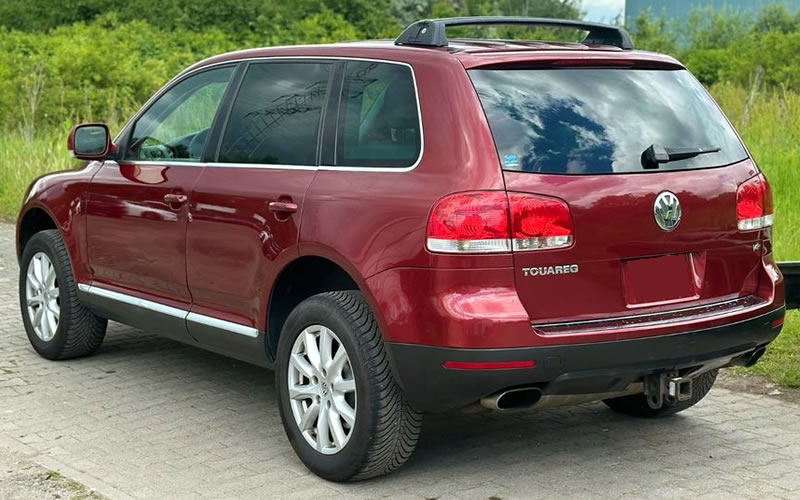 Touareg 7L 2005 года, вид сзади