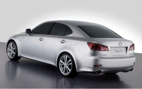 Lexus IS 250 не пытается копировать BMW, но…