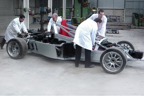 В компании Tramontana работает около 150 человек,…