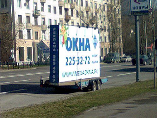 В часы пик здесь собирается огромная пробка — не…