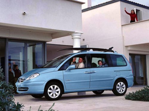 В Европе Citroen C8 довольно популярный…