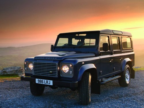 Обновлённый Land Rover Defender всё ещё не…