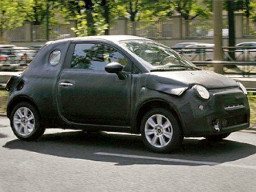 У малыша Fiat 500 будет и версия со складным…