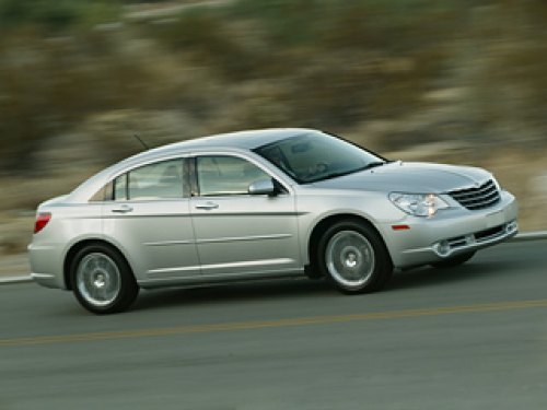 Chrysler Sebring ещё не успел обжиться в салонах…