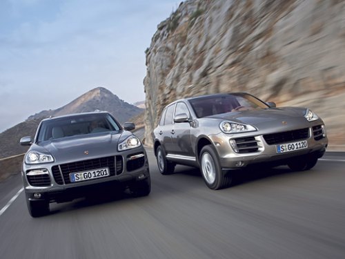 Что и говорить, оба хороши, но Cayenne Turbo…