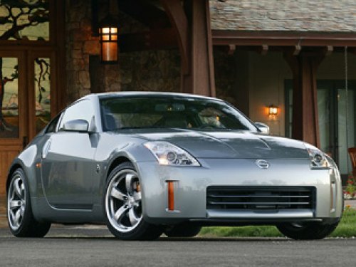 Теперь под капотом Nissan 350Z — новый двигатель…