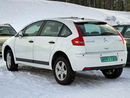 Слово «внедорожник» для подобных автомобилей…