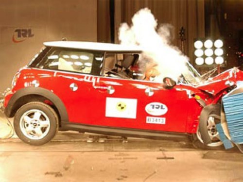 Выяснилось, что передняя панель Mini Cooper при…