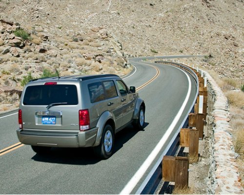 Dodge Nitro построен на платформе видавшего виды…