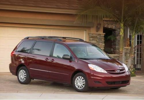 Toyota Sienna вместит не только многодетную семью…