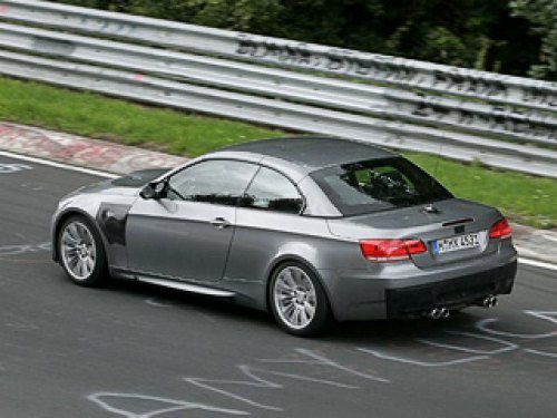 Внешне купе-кабриолет BMW M3 от обычного купе…