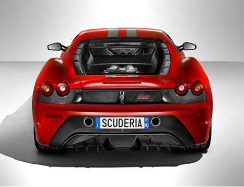 Проще всего опознать Scuderia именно сзади. На…