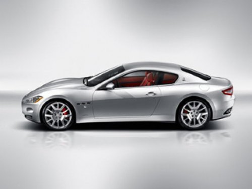 Главная надежда компании — суперкупе GranTurismo.…
