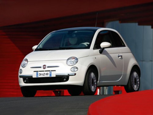 С такими темпами продаж Fiat 500 запросто сможет…