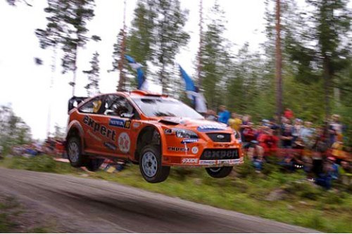 А вот Хеннинг Солберг (Henning Solberg) выступает…