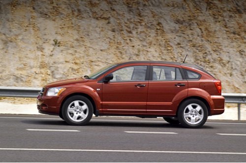 Dodge Caliber (на фото) из-за своей невысокой…