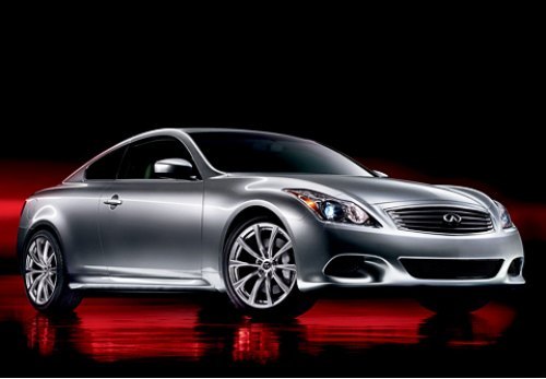 Наследнику изделий класса Gran Turismo — Nissan…