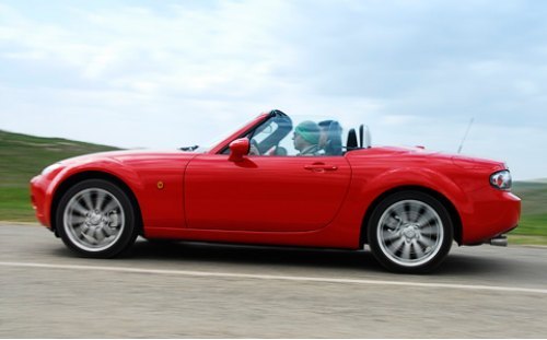 Красавица Mazda MX-5, или Miata, не только…