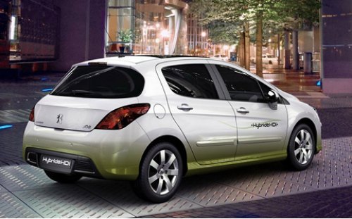 В качестве трансмиссии концепт Peugeot 308…