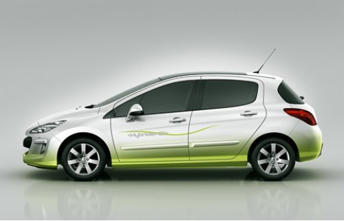 Гибридный Peugeot 308 уже сейчас вписывается в…