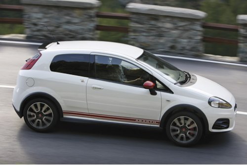 Тормозные суппорты Brembo, наклейка на боковине,…