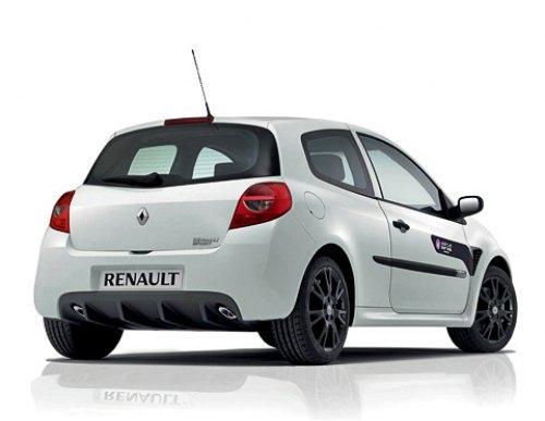 От обычных Clio RS World Series отличается…