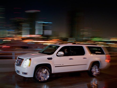 Cadillac Escalade Platinum Edition стал первым в…
