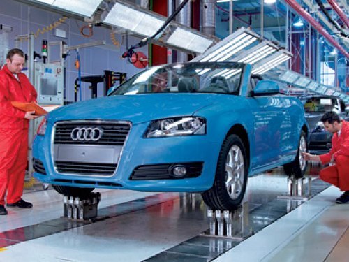 Предприятие Audi Hungaria, которое расположено в…
