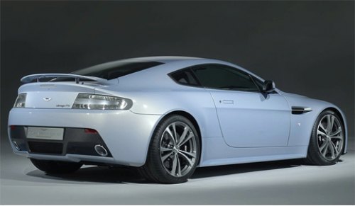 Максимальная скорость Aston Martin V12 Vantage RS…