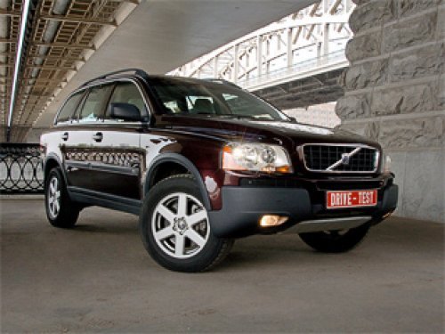 Первое поколение кроссовера XC90 было…