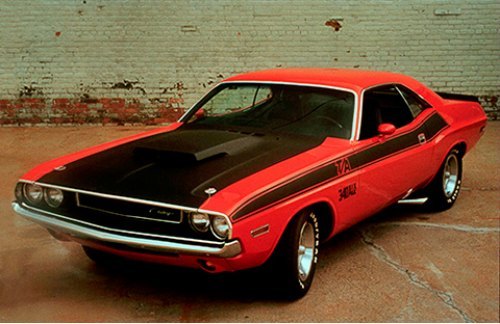 А вот и легендарный предок. Старый Dodge…
