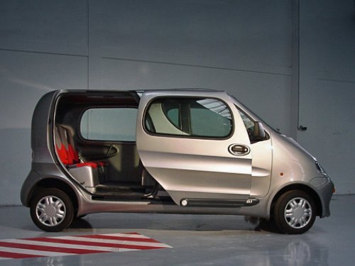 Tata OneCAT весит всего 350 килограммов, а…