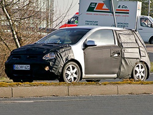 Hyundai i20 попал на снимок совершенно случайно.…