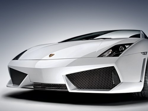 Как и Lamborghini Murcielago LP640, «младшенькая»…