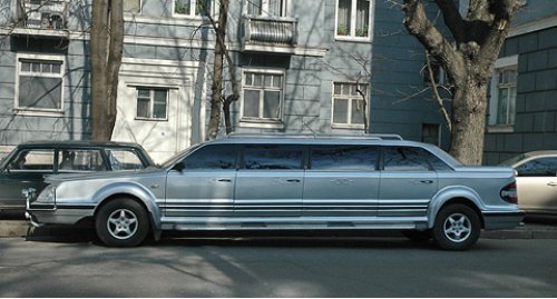 Вот так выглядит украинский лимузин сбоку.…