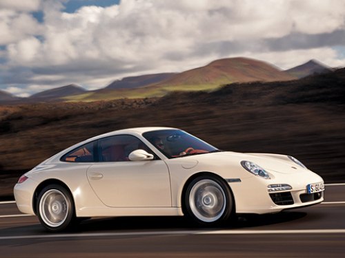 Пока в Porsche освежили только версии Carrera и…