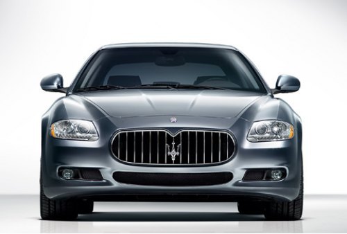 С фальшрадиаторной решеткой а-ля GranTurismo…