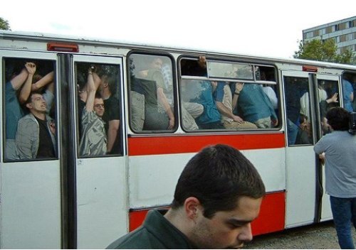 В таких вот нечеловеческих условиях был…