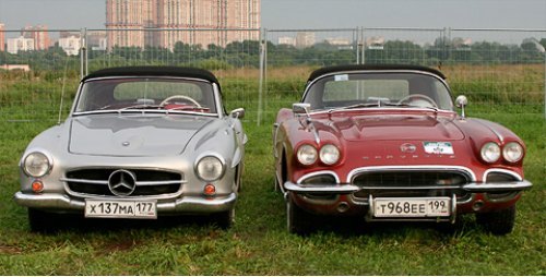 Две легенды: Mercedes-Benz 190 SL и Chevrolet…