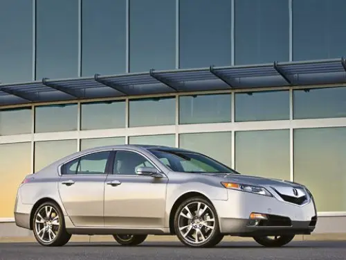 Лучше, чем TL, среди автомобилей Acura в 2007…