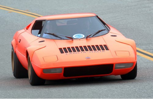 Среднемоторный суперкар Lancia Stratos HF…